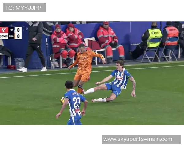 中超盛宴：皇马与AC米兰激战成和帽子戏法引发全场热潮