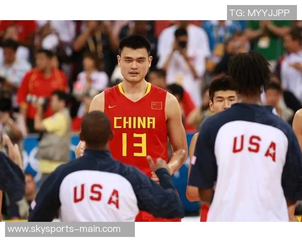 莫布里精准传球助力姚明展现绝佳技术引领球队逆转胜利