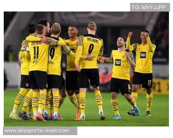 德甲激战:多特蒙德与波尔图握手言和乌龙球成焦点解析 德甲激战:多特蒙德与波尔图握手言和乌龙球成焦点解析