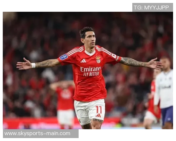 德甲精彩对决本菲卡凭乌龙球小胜莱比锡全场沸腾瞬间回顾