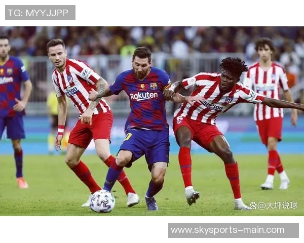 国王杯激战里昂与巴萨互交白卷乌龙球瞬间点燃全场气氛